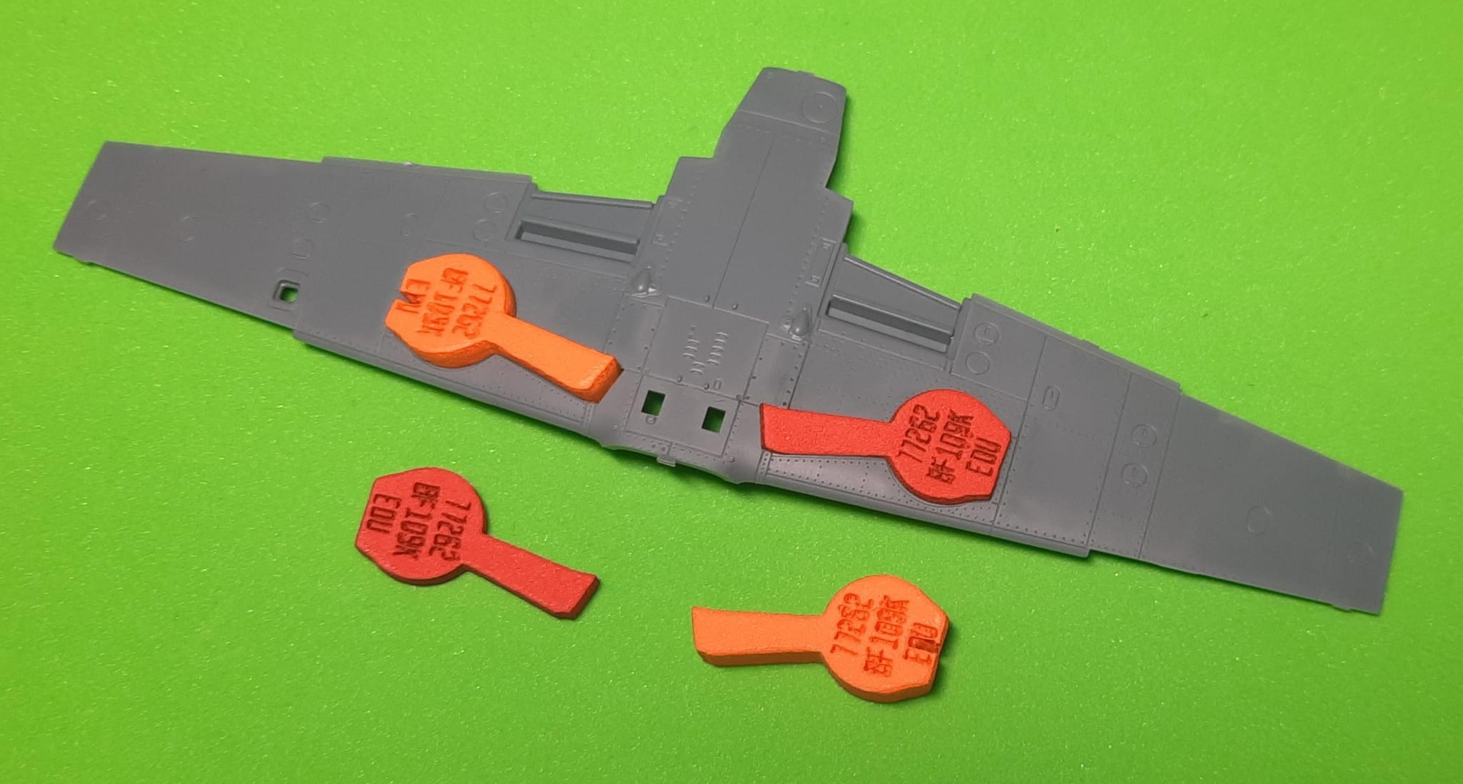 77262 1/72 Bf 109 K wheel bay plugs (for Eduard)