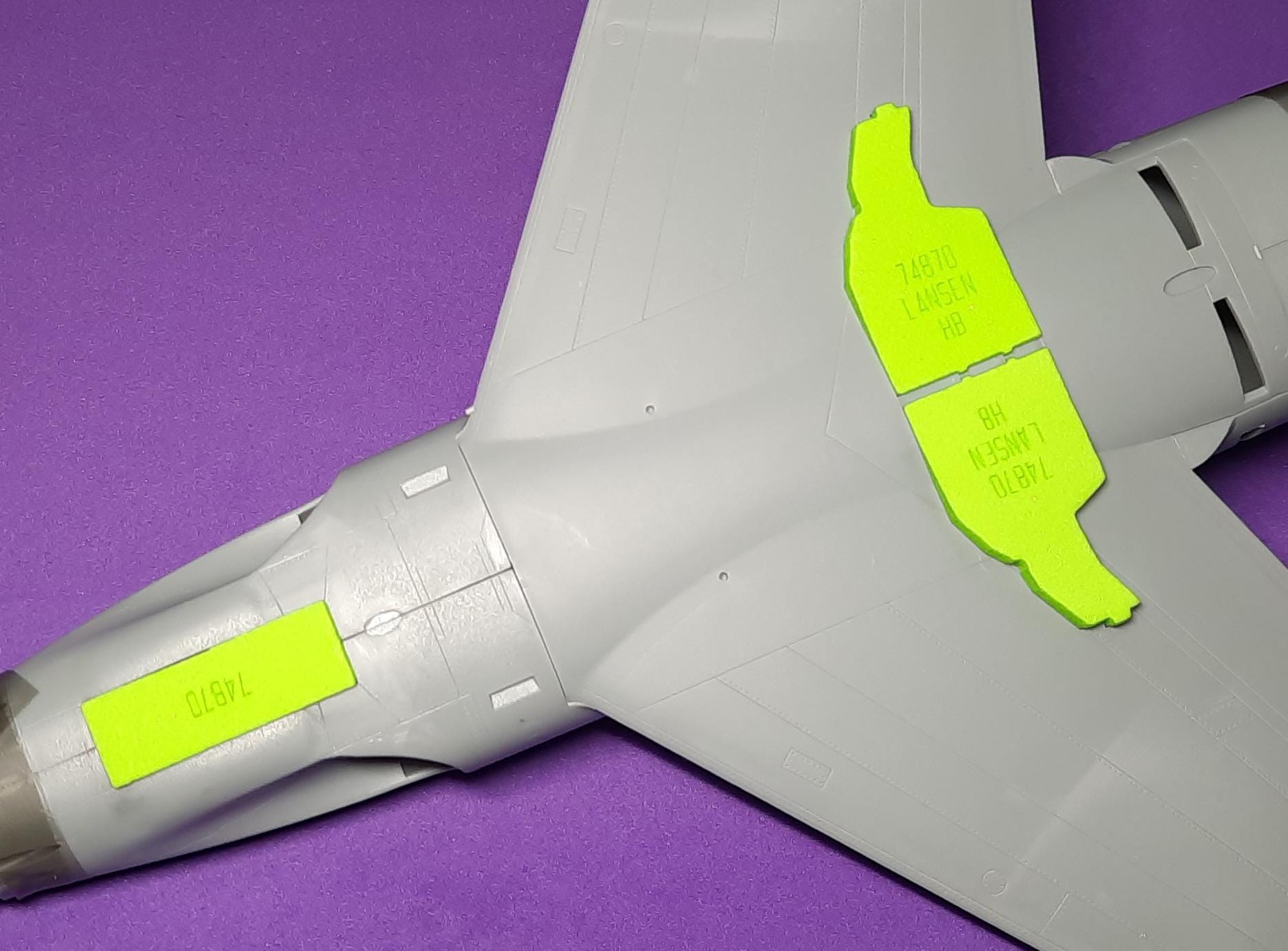 74870 1/48 J-32 Lansen wheel bay plugs (for Hobby Boss)