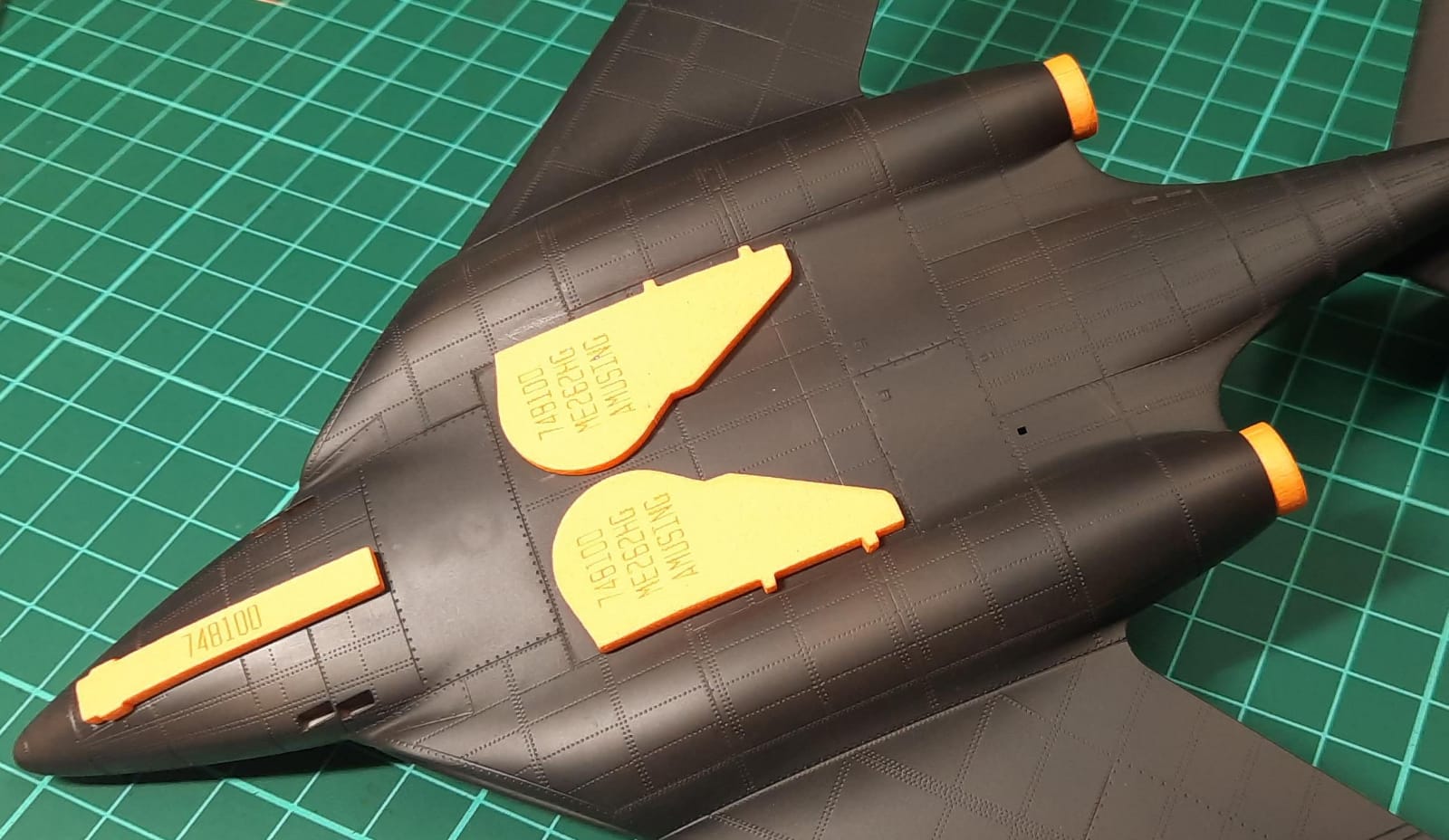 748100 1/48 Me262 HG III wheel bay plugs (for Amusing Hobby)