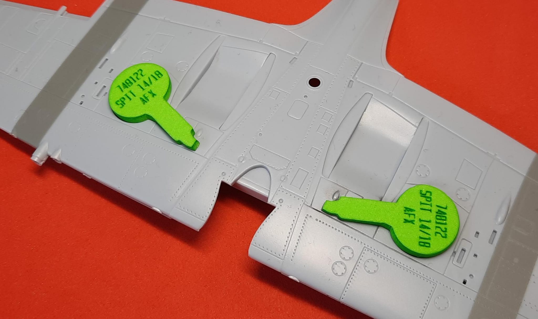 748122 1/48 Spitfire Mk.XIV/Mk.XVIII wheel bay plugs (for Airfix)