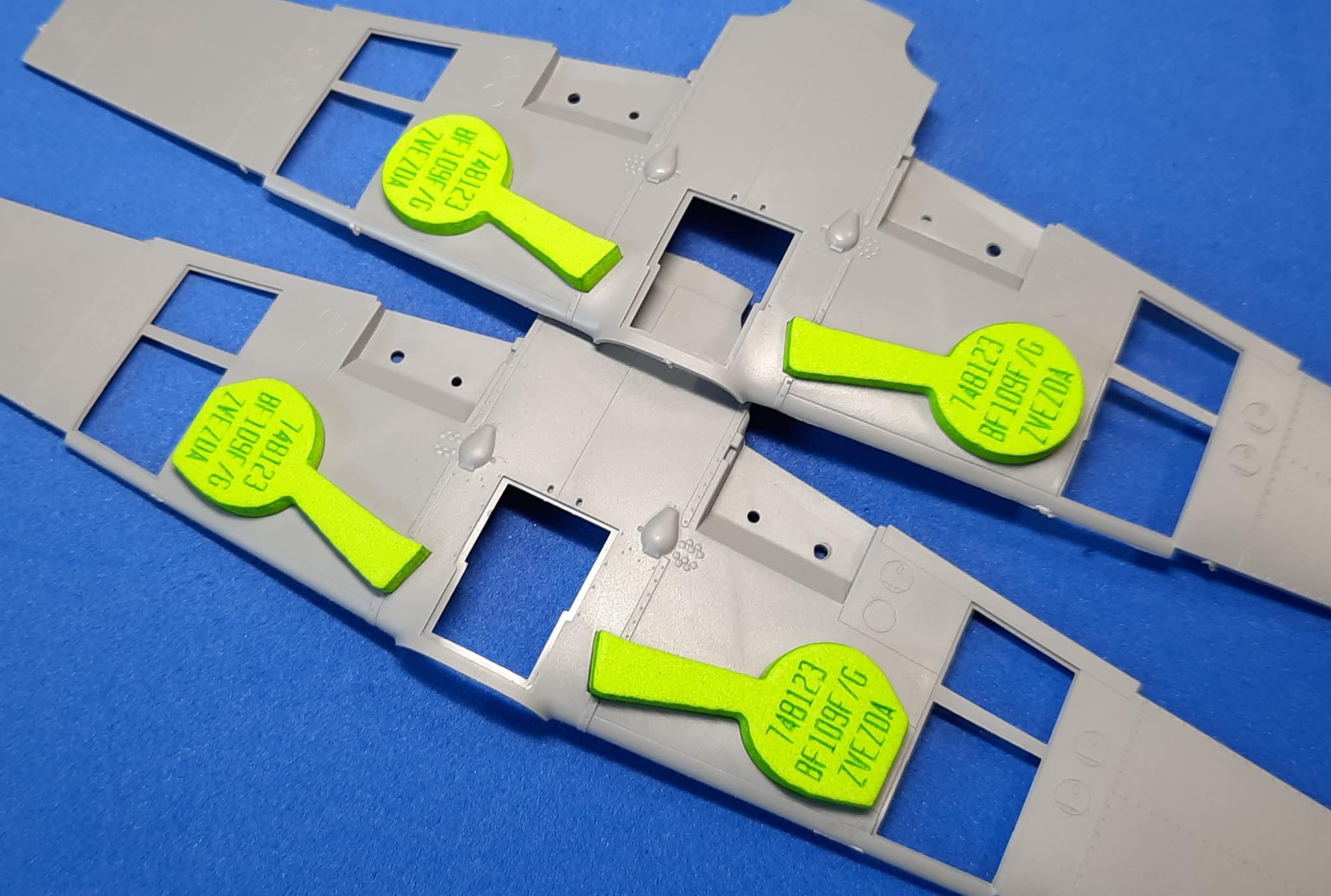 748123 1/48 Bf 109 F/G wheel bay plugs (for Zvezda)