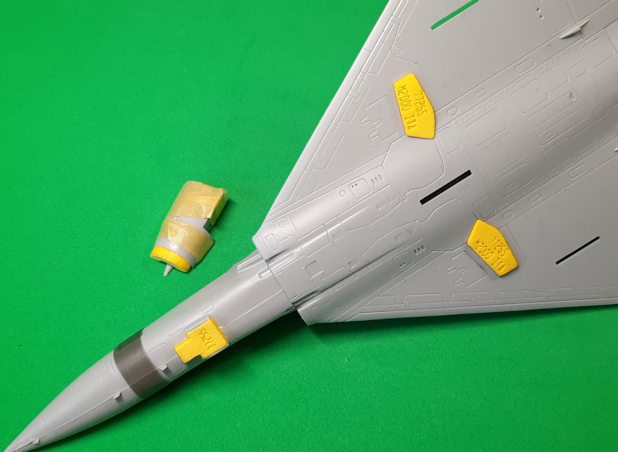 77255 1/72 Mirage 2000 wheel bay plugs (for Italeri)