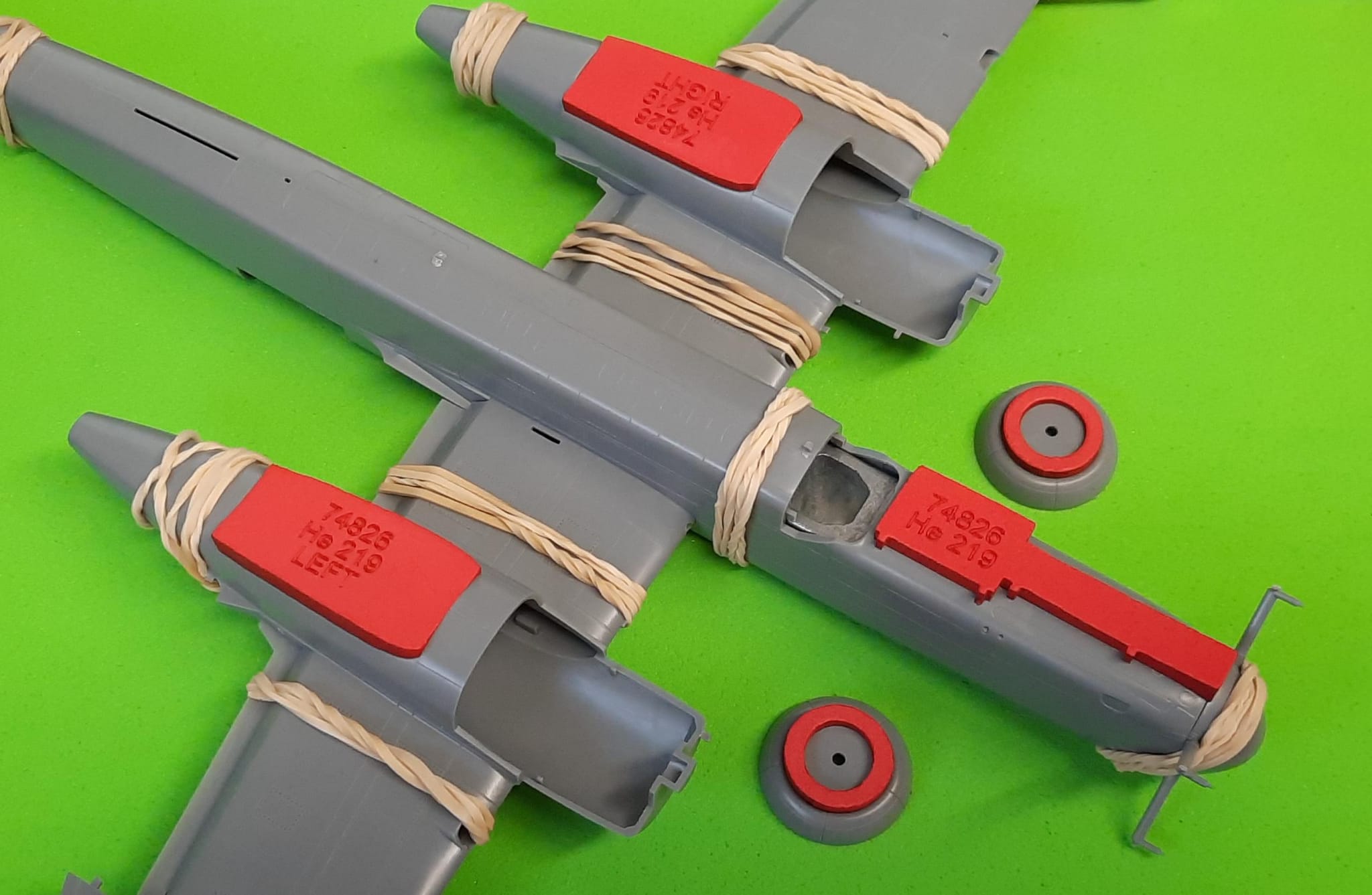 74826 1/48 Heinkel He 219 wheel bay plugs (for Tamiya)