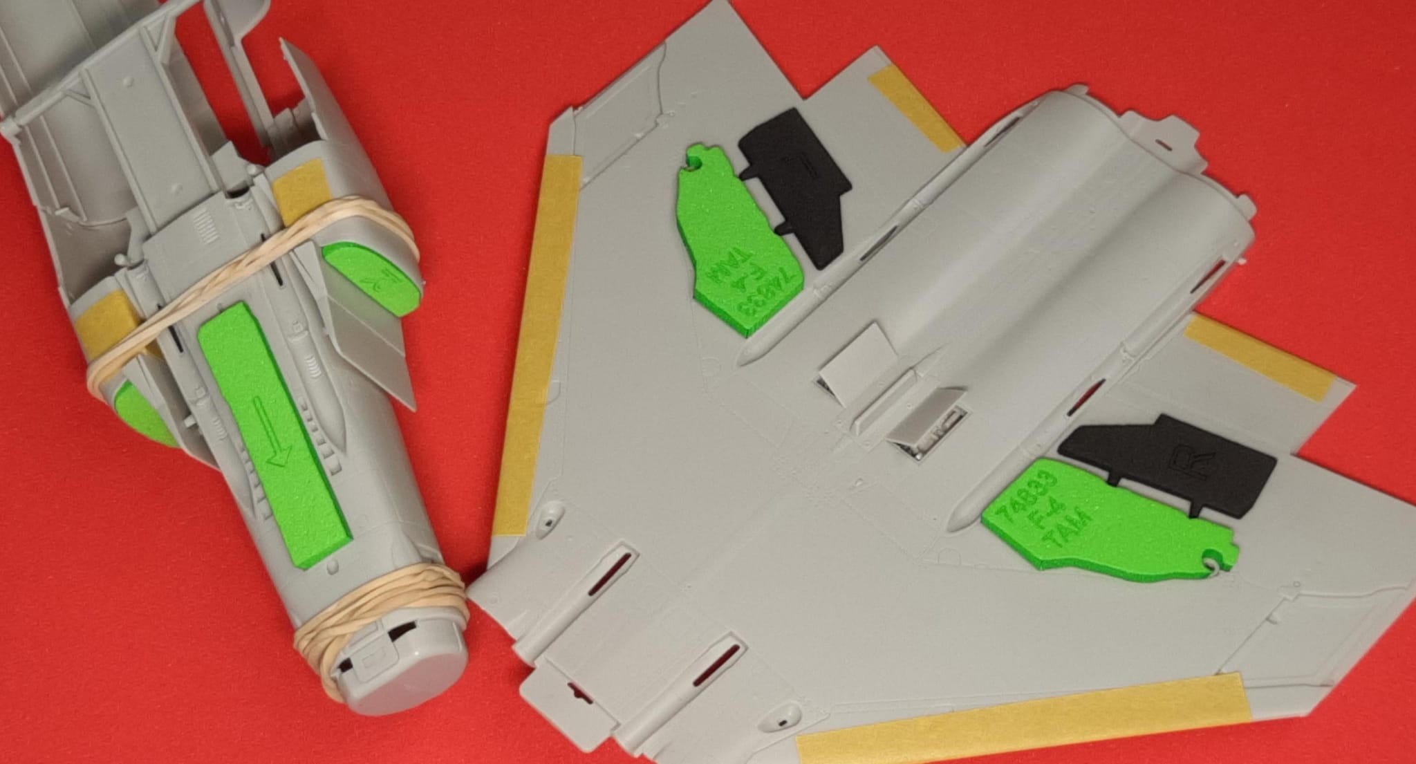 74833 1/48 F-4B Phantom wheel bay plugs (for Tamiya)