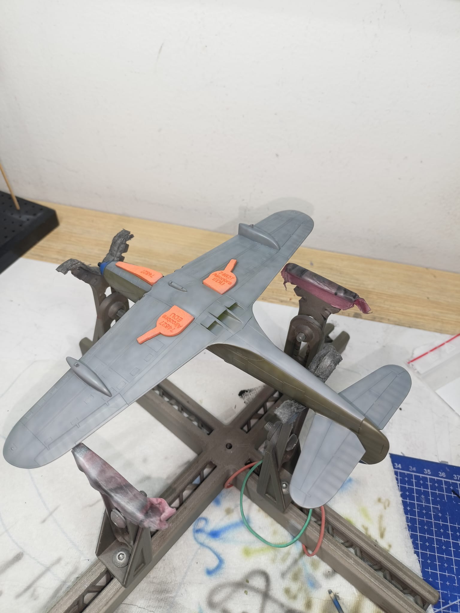 74827 1/48 P-39/P-400 Airacobra wheel bay plugs (for Eduard)